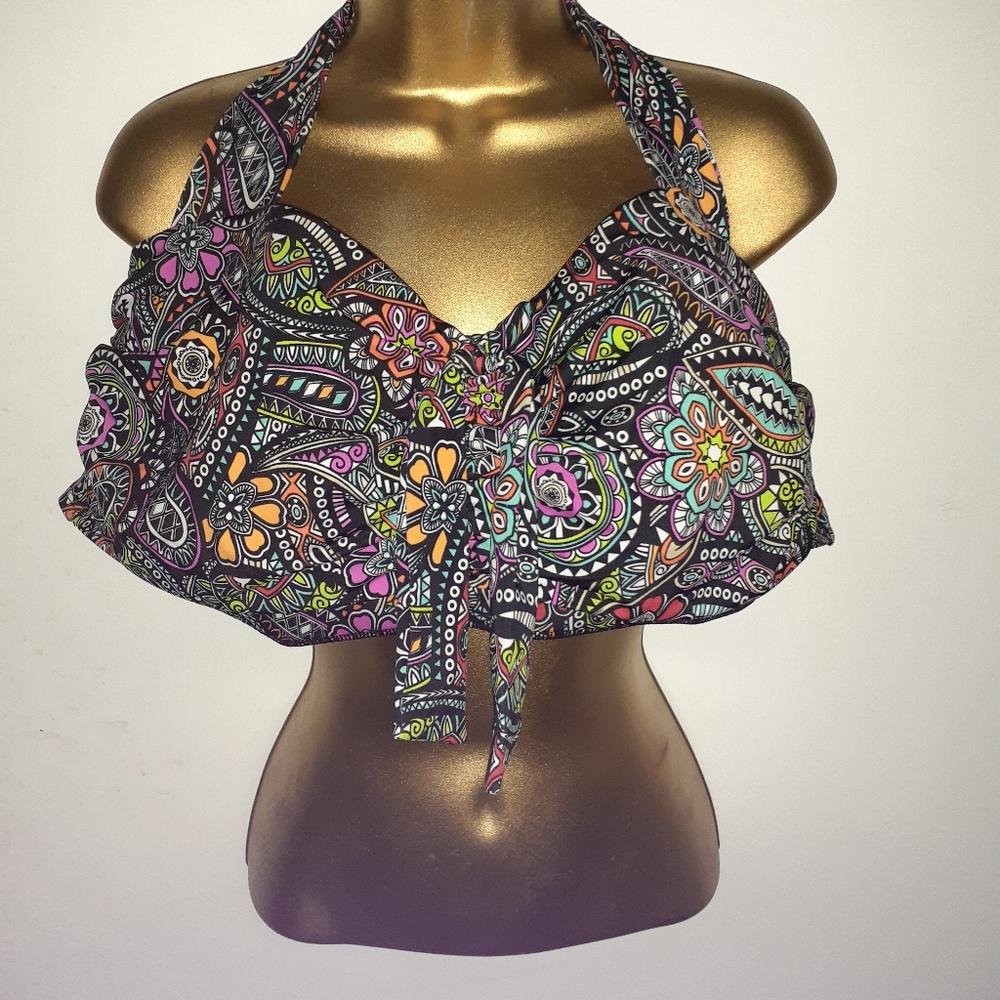 Plus size bathing suit top